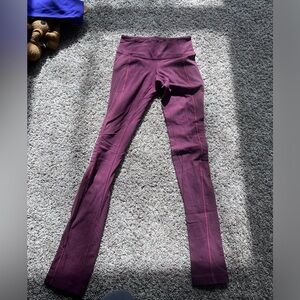 Maroon Lululemon leggings! Barely worn, size 4!